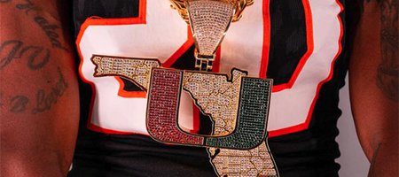 4,000 Sapphires Sparkle in 2020 Edition of Miami Hurricanes 'Turnover Chain'