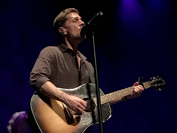 Music Friday: Rob Thomas Tells a Story of Empathy and Love in 2009's Her Diamonds