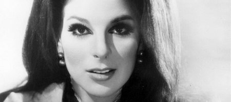 Music Friday: Young Bobbie Gentry Wears Faux Ruby Ring in 'Chickasaw County Child'
