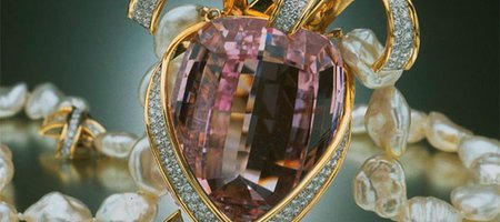 Next Stop on the Virtual Gem Gallery Tour Is the 'Picasso Kunzite Necklace'