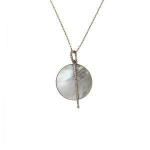 14K YELLOW GOLD ROUND WHITE MOTHER OF PEARL PENDANT WITH .08CTTW ROUND SI CLARITY & GH COLOR DIAMOND SET ON THE BAR AND BAIL ON A 16/18" CABLE CHAIN