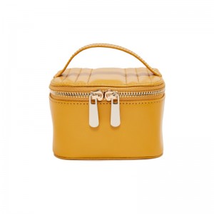Maria Zip Jewelry Cube
