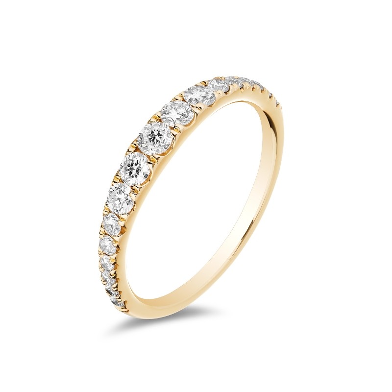 14K Yellow Gold Graduated Diamond Band