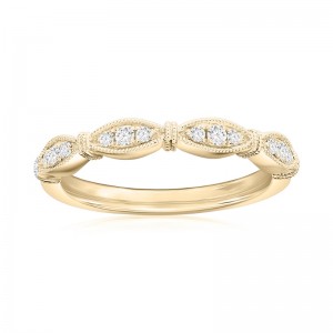 14K Yellow Gold Scalloped Diamond Band