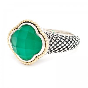 Trebol Clover Bezel Green Agate Ring