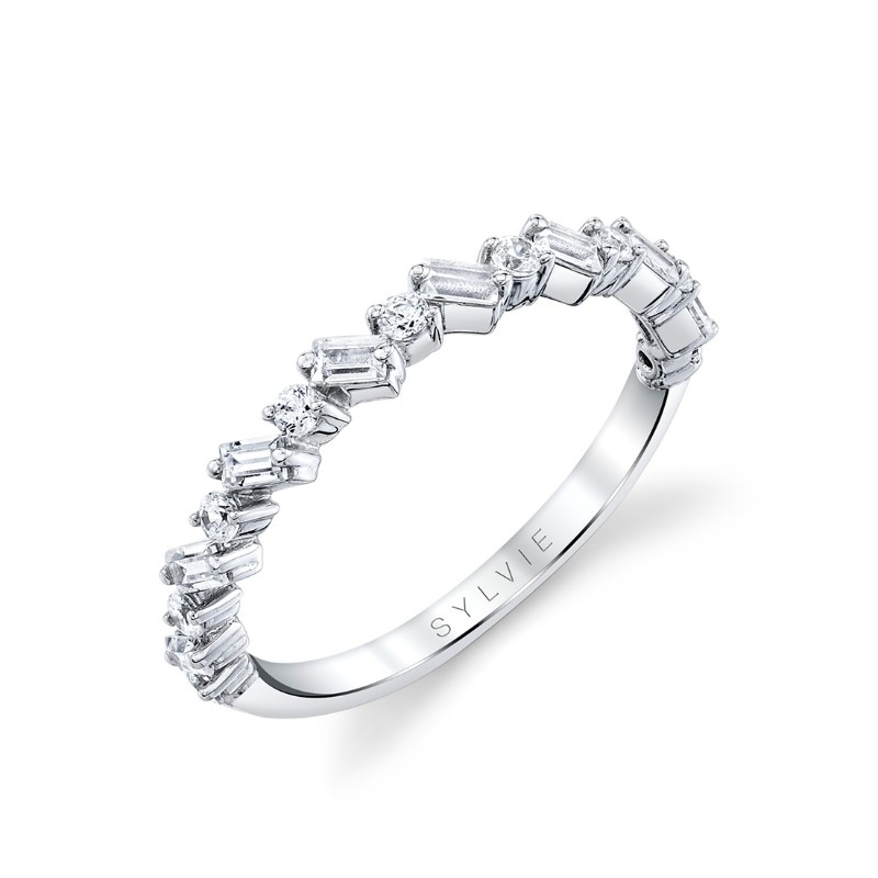 Baguette and Round Slanted Diamond Wedding Band