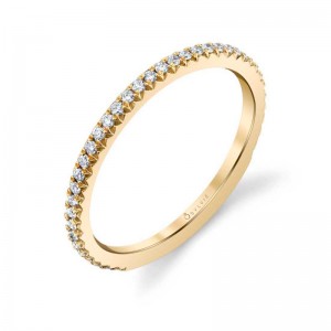14K YELLOW GOLD STRAIGHT BAND WITH .22CTTW ROUND SI CLARITY & GH COLOR DIAMONDS