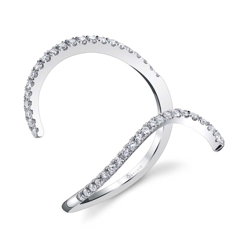 Elegant Free Form Diamond Ring