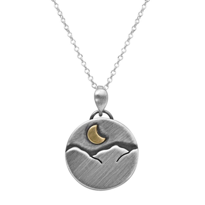 STERLING SILVER MOUNTAIN ROUND NECKLACE ON AN 18