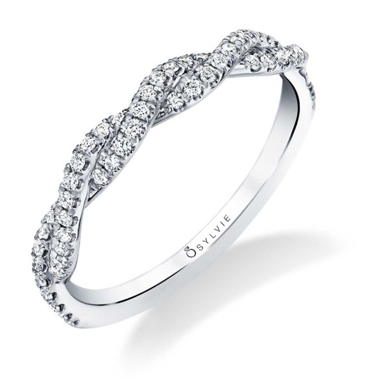 Round Cut Spiral Diamond Wedding Ring - Le&aacute;na