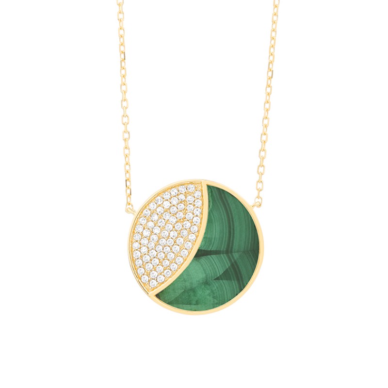 14K YELLOW GOLD ROUND PENDANT WITH MALACHITE AND .20CTTW ROUND SI CLARITY & GH COLOR DIAMONDS ON AN 18