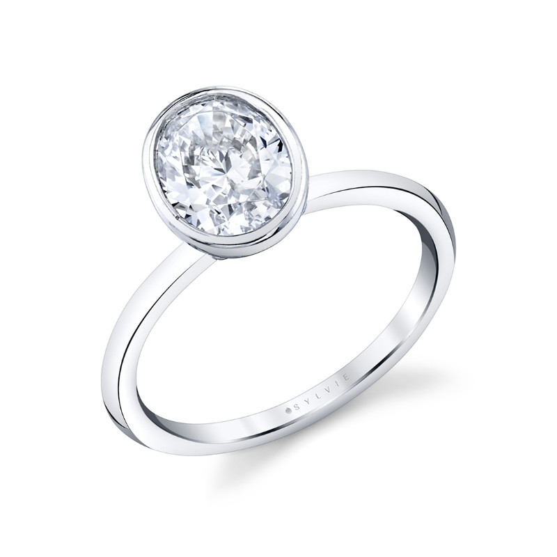 Oval Cut Bezel Set Engagement Ring - Cliodhna