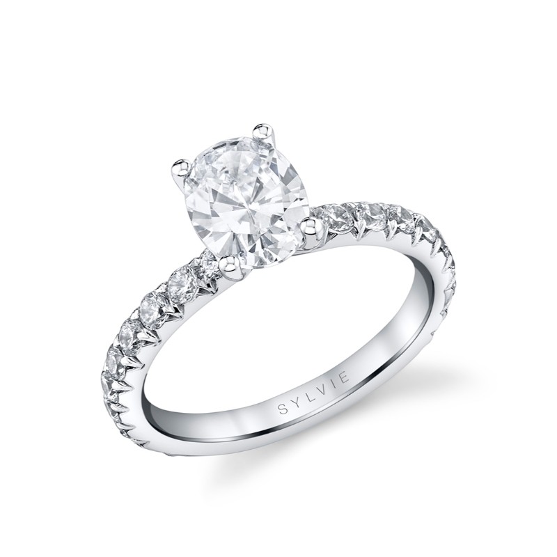 Oval Cut Classic Wide Band Engagement Ring - Querida