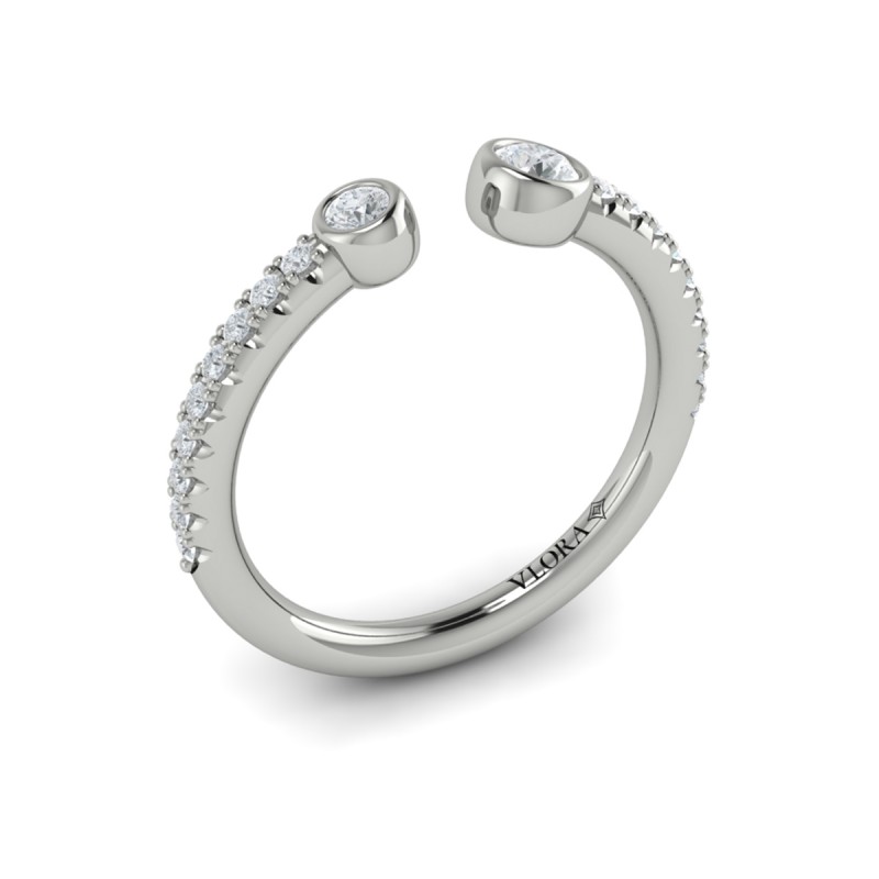 Graduating Diamond Open Ring