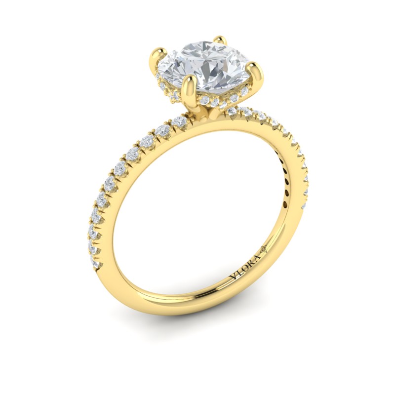 Elegant Classic Engagment Ring