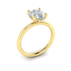 Vlora Solitaire Engagement Ring