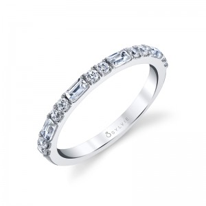 PLATINUM BAND WITH .50CTTW ROUND SI CLARITY & HI COLOR ROUND AND BAGUETTE DIAMONDS SIZE 5.5