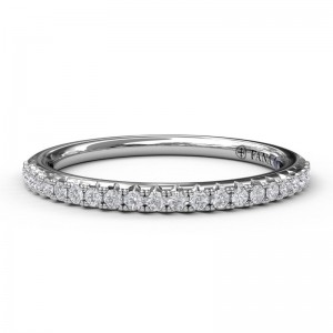 14K WHITE GOLD BAND WITH .19CTTW ROUND SI CLARITY & GH COLOR DIAMONDS FINGER SIZE 6
