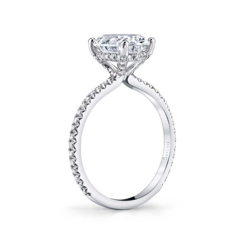 Round Cut Classic Engagement Ring - Maryam