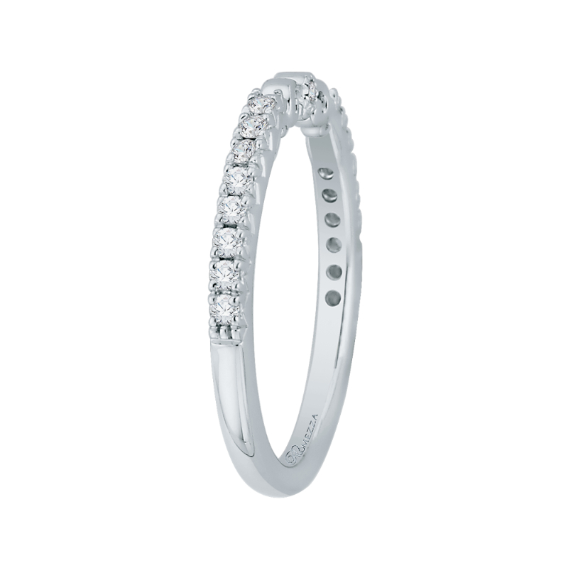 Round Diamond Wedding Band in 14K White Gold
