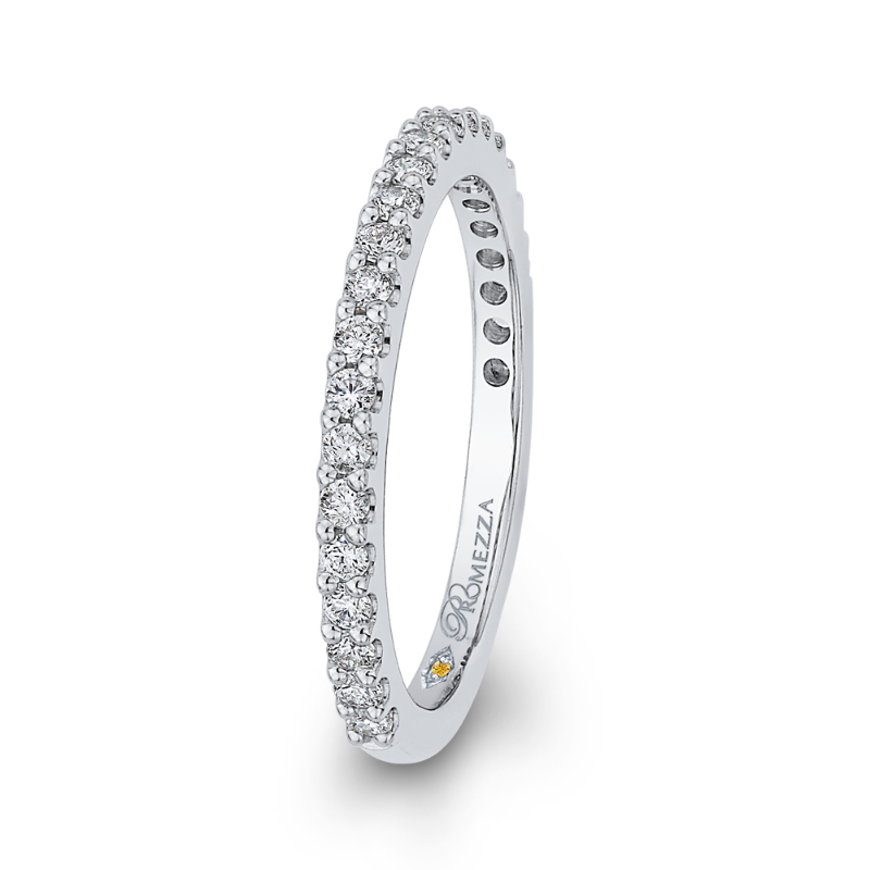 Round Diamond Wedding Band in 14K White Gold