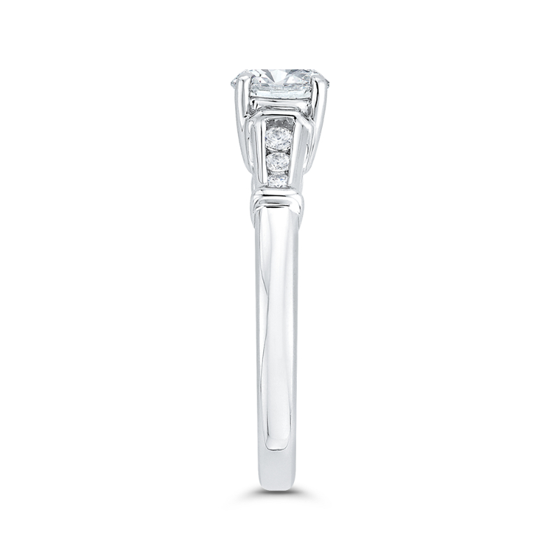 Round Diamond Engagement Ring in 14K White Gold
