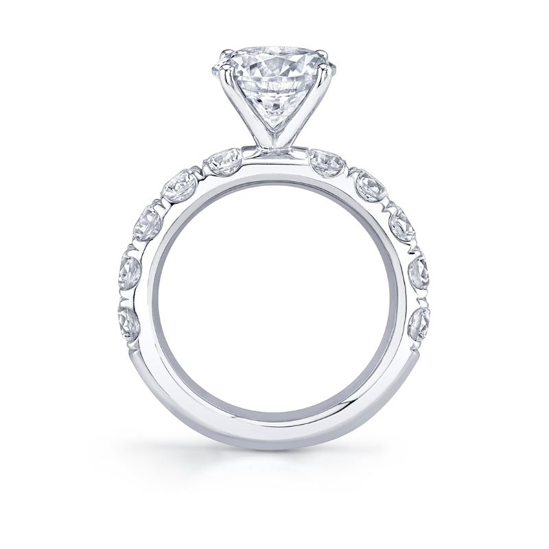 Round Cut Classic Engagement Ring - Octavie